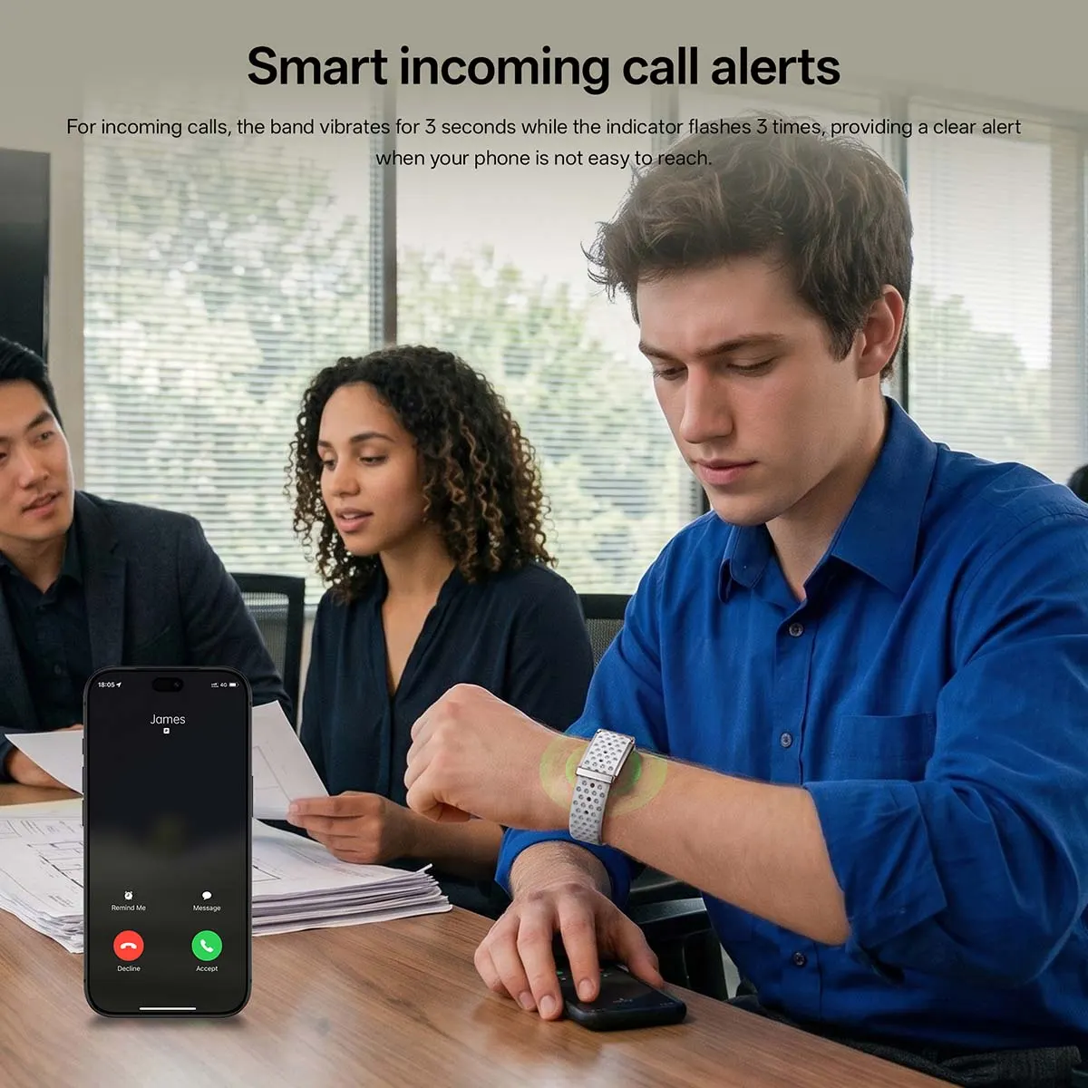 MYRYDER M11 and M12 smart incoming call alerts: the band vibrating for 3 seconds with the indicator flashing 3 times while an incoming call rings on the phone